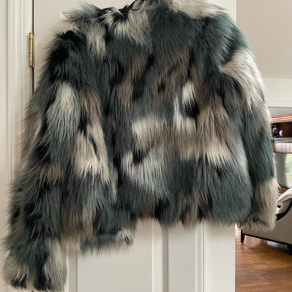 MULTI COLOR FURRY JACKET - Picture 3 of 4